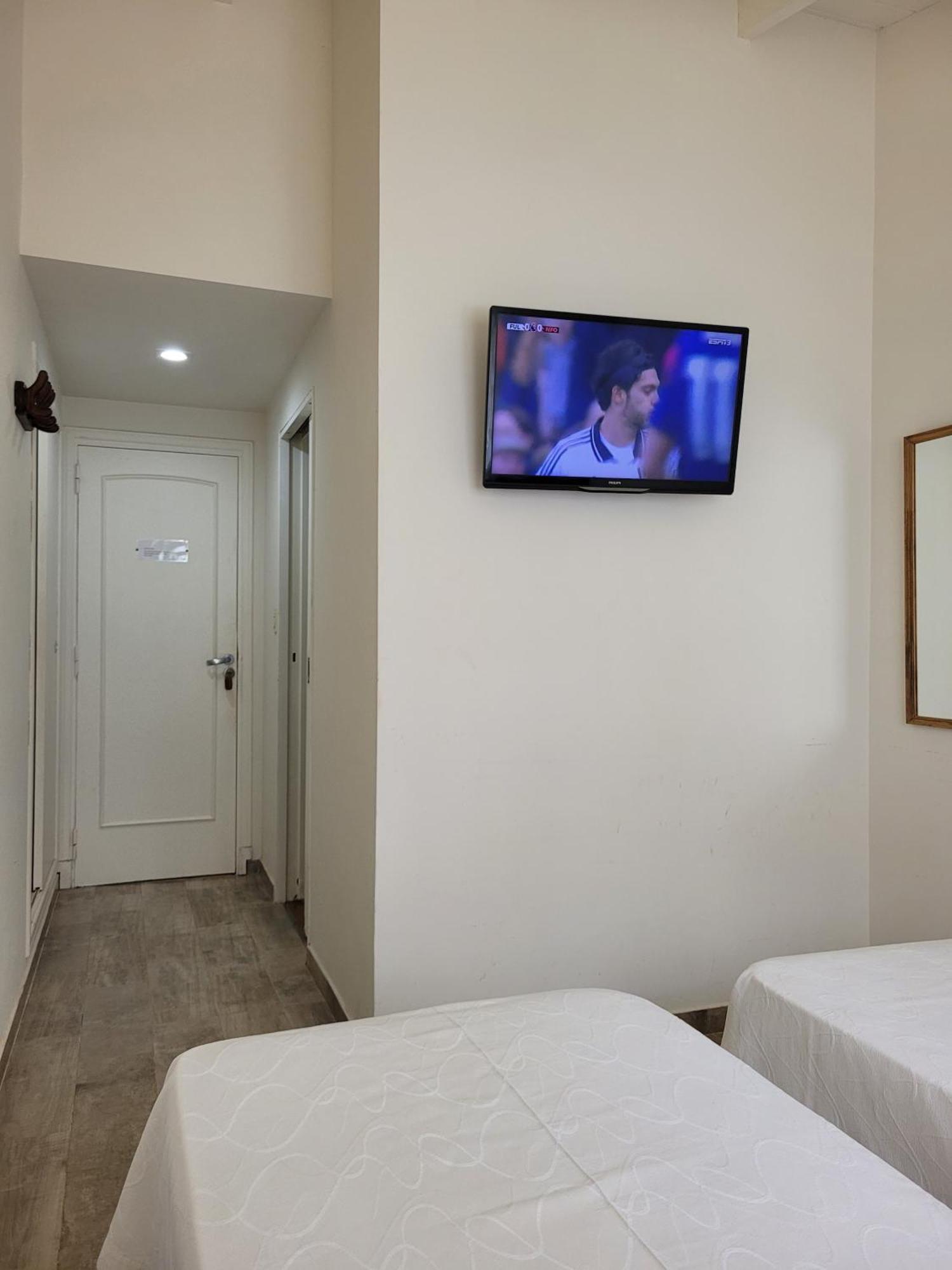108 Y El Mar - Hotel Tejas Rojas Villa Gesell Kamer foto