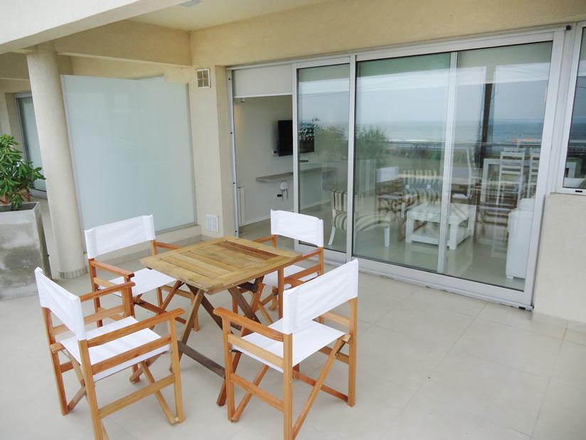 108 Y El Mar - Hotel Tejas Rojas Villa Gesell Buitenkant foto