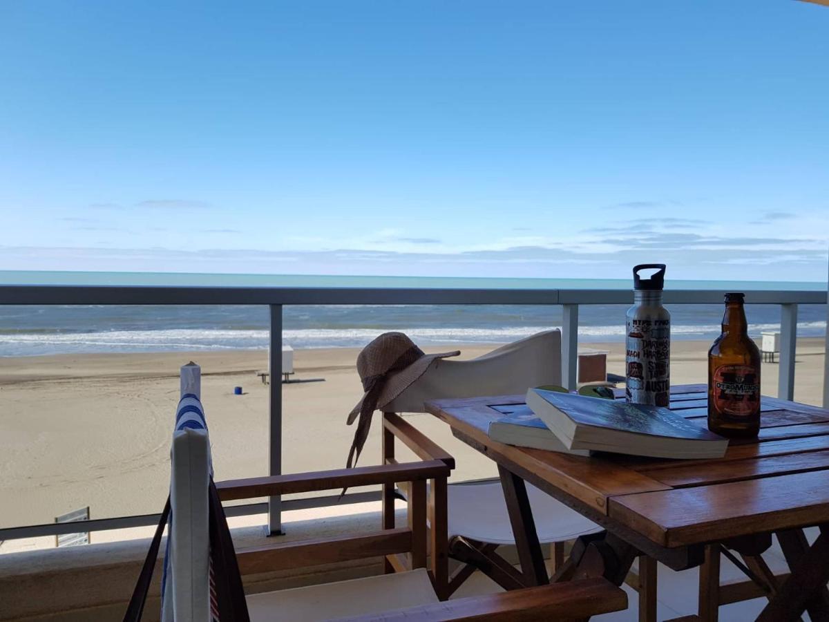 108 Y El Mar - Hotel Tejas Rojas Villa Gesell Buitenkant foto